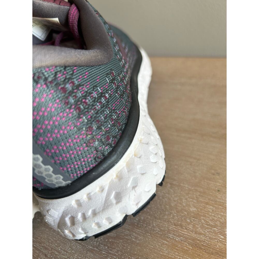 Brooks women’s running shoes size 8 - Picture 5 of 12